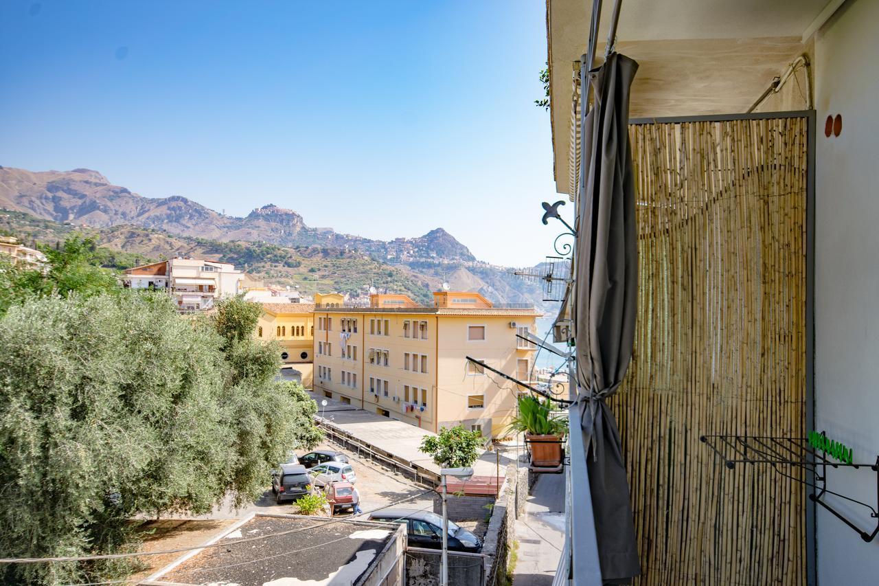 Namuri Rooms Giardini Naxos Bagian luar foto